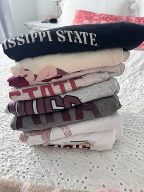 Mississippi State University T-shirt bundle